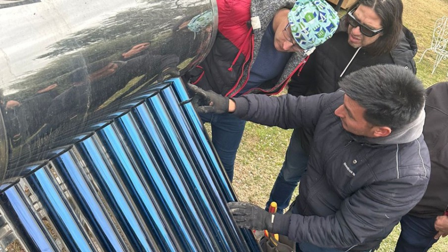 Solhé y la Municipalidad de Mendoza capacitan para instalar termotanques solares